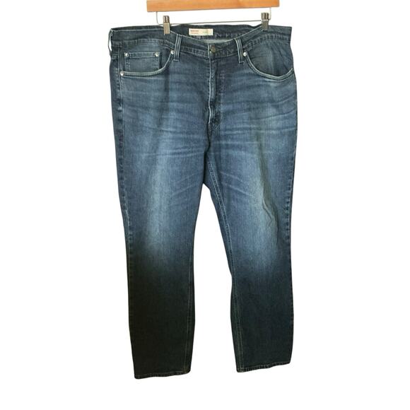 Levi's Signature Series Athletic Fit Denim Jeans Mens Size 38 Straight Med Wash - Picture 1 of 9